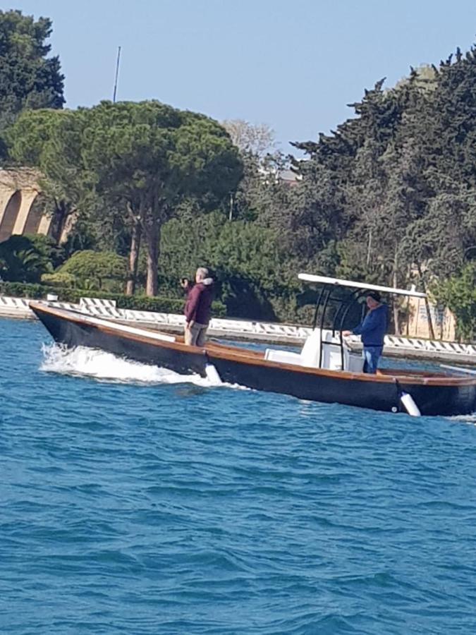 La Tana Del Pescatore 브린디시 외부 사진